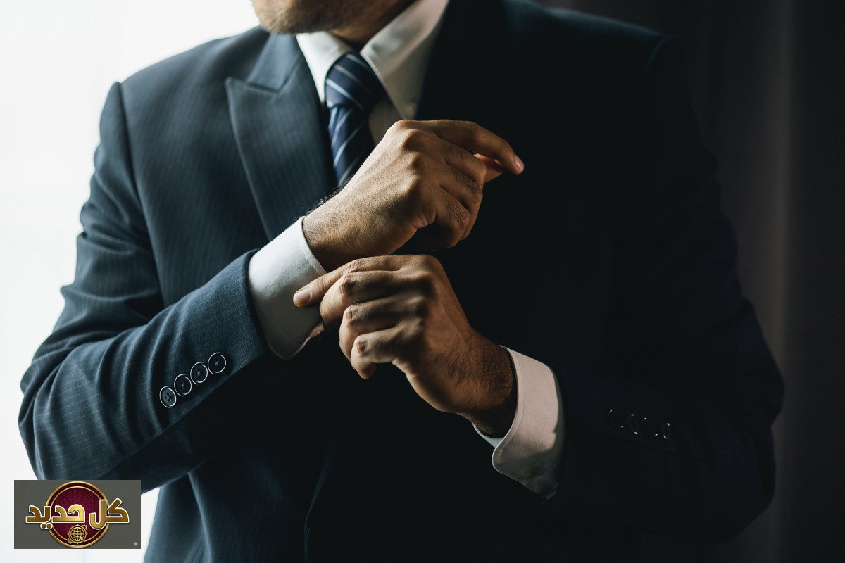 تنظيف البدلة القديمة: دليل شامل لتألق ملابس العيد دون تكلفة إضافية