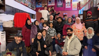 مسرح صور للنازحين: خشبة الأمل تتحول لملجأ ثقافي في زمن الحرب