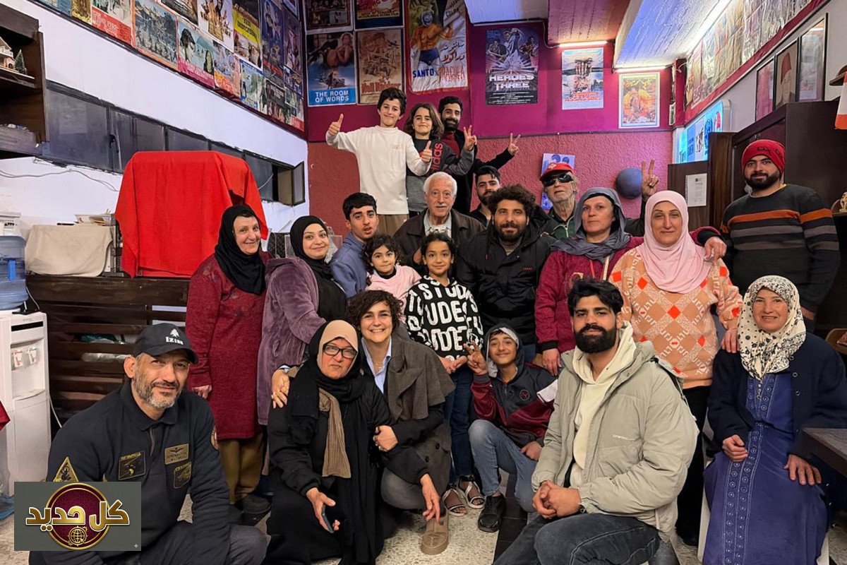 مسرح صور للنازحين: خشبة الأمل تتحول لملجأ ثقافي في زمن الحرب