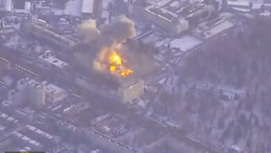 الحرب الروسية الأوكرانية: تصعيد باستهداف نفطي ومساعي سلام