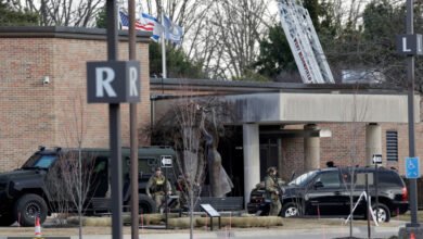 تصاعد العنف بأمريكا: هجمات جامعة فرجينيا وكنيس ميشيغان تثير المخاوف الأمنية