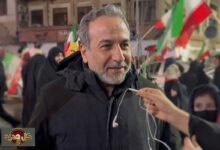 عباس عراقجي بين المتظاهرين في طهران: رسائل ومخاطر على المحك