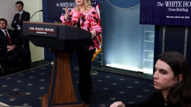 مصادر الأخبار الأمريكية تتغير: استطلاع يكشف تراجع المؤسسات التقليدية