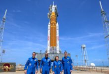 مهمة أرتميس-2: رحلة البشرية الجديدة حول القمر والبث الحي المرتقب