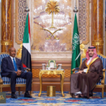 أزمة السودان تتصدر مباحثات ولي العهد السعودي ورئيس مجلس السيادة في جدة