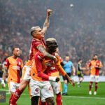 غلطة سراي يحسم "ديربي القمة" ويقترب من لقب الدوري التركي