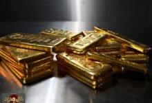 ارتفاع أسعار الذهب: تراجع الدولار وآمال السلام تدعم المعدن النفيس