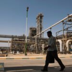 الاقتصاد الإيراني يواجه أزمة: الحرب تصل إلى الموازنة والعجز يتعمق