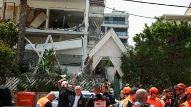 هجوم إيران إسرائيل: تصعيد متبادل يستهدف مواقع حساسة