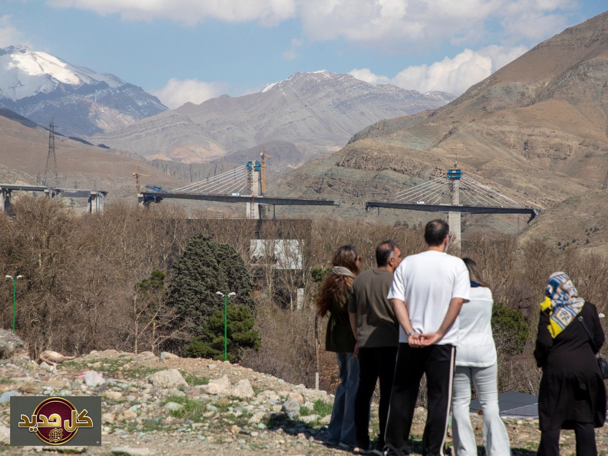 استهداف عُقد النقل في إيران: كشف الآثار الخفية للحرب على شبكات الطرق والسكك الحديدية