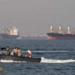 تهديد مضيق هرمز: 60% من زوارق الحرس الثوري الإيراني لا تزال نشطة وفق وول ستريت جورنال