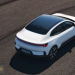 بولستار 4: ثورة الزجاج الخلفي الرقمي وتصميم السيارات