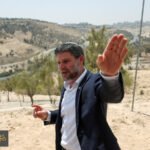 تصريحات سموتريتش تثير الجدل: دعوات لتوسيع حدود إسرائيل واتهامات "لمحور الشر"