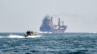 مضيق هرمز: تفاصيل عبور ثلاث ناقلات نفط في خضم التصعيد الإقليمي