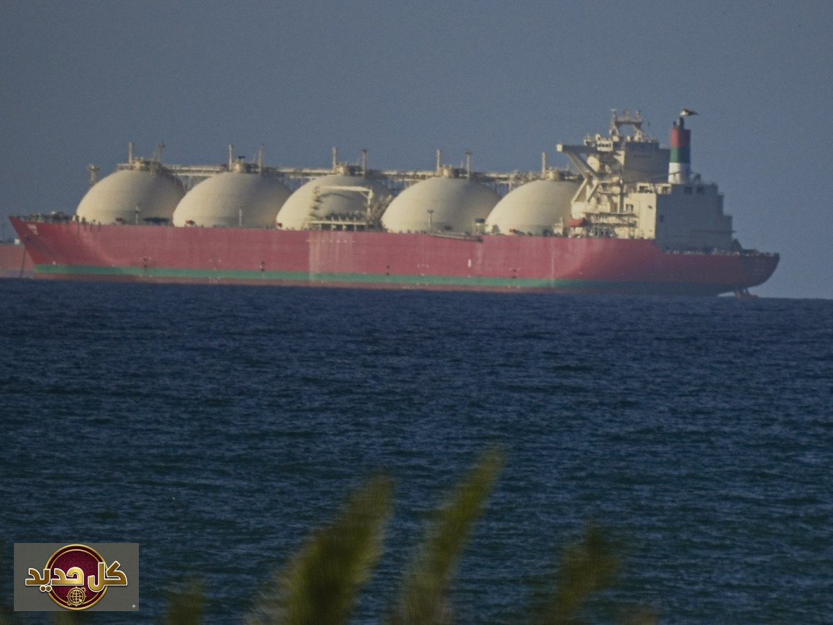 مضيق هرمز: 10 سفن تعبر الممر الحيوي في يومه الأول بعد الفتح