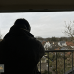 صحفي سوري يرفض المساومة: عدي العبد الله وشهادة إنسانية فائزة