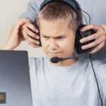 تأثير الألعاب العنيفة: هل تحوّلت غرف أطفالنا إلى ساحات حرب رقمية؟