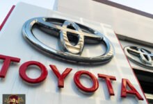 تويوتا كورولا كروس: استدعاء 74 ألف سيارة بسبب خطر صامت يهدد المشاة