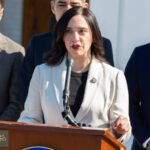 الكونغرس الأمريكي: تحركات لـ عزل وزير الحرب ومطالبات بتفعيل "التعديل 25" ضد ترمب