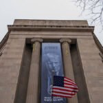 تحديات جديدة: سياسات الهجرة الأمريكية وتأثيرها على الساحة الدولية