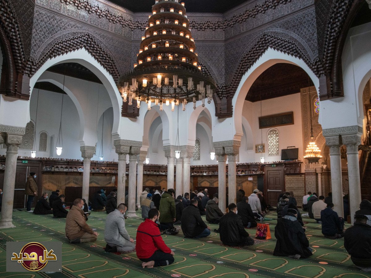 الإسلام في فرنسا: تحليل لسياسة الشك وتأثيرها على المجتمع