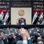 أزمة الموازنة العراقية: عام ونصف من الشلل الخدمي وتفاقم المعاناة