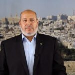 استهداف القيادات: خليل الحية يؤكد على صمود الفلسطينيين بعد إصابة نجله