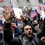 القضاء الأمريكي يدعم اللاجئين اليمنيين: منع ترحيل 3 آلاف من الأراضي الأمريكية
