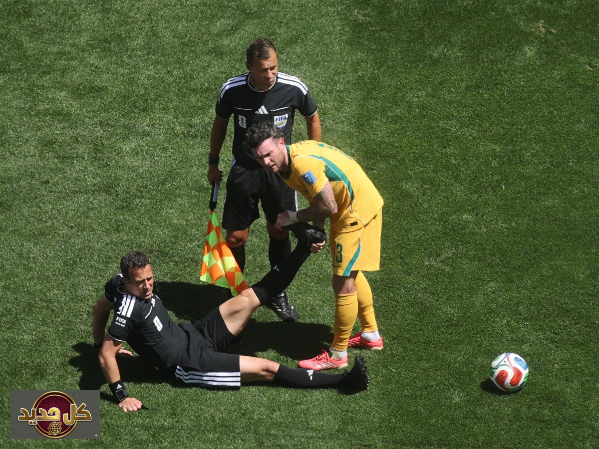 إصابة الحكم في كأس العالم: بروتوكولات الفيفا بعد سقوط تسفاير الدرامي