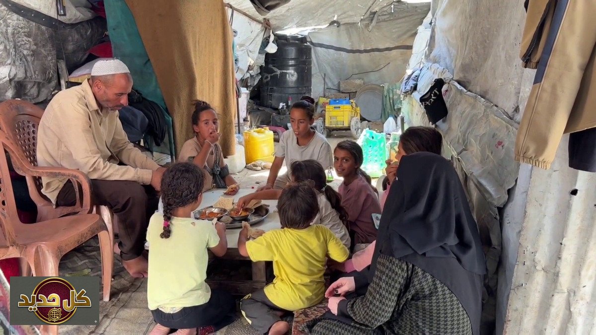 معاناة عائلة غزاوية: مأوى المقبرة في مواصي خان يونس يكشف واقع النزوح القاسي