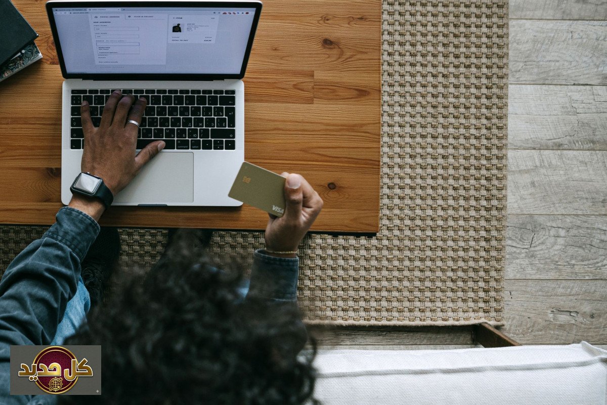 التخصيص الفائق: كيف تتنبأ الخوارزميات برغبات المستهلكين الخفية؟