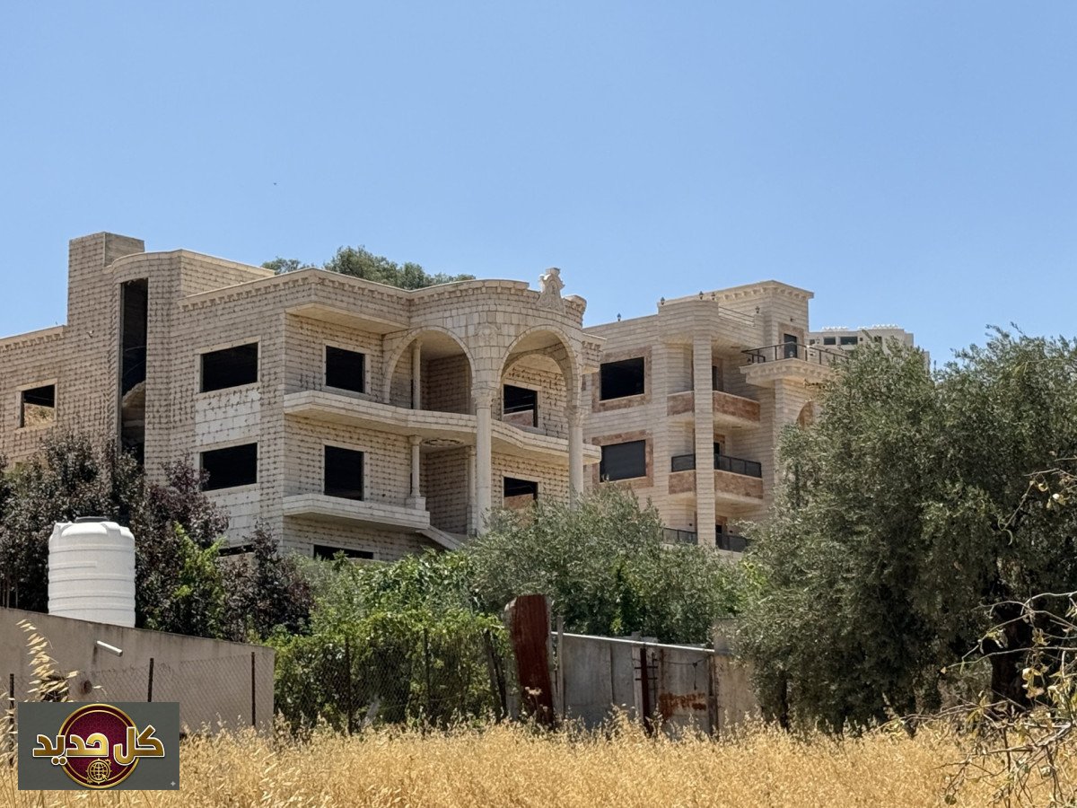 إخطارات هدم القدس: 22 منزلاً مهددة في كفر عقب وتداعياتها الخطيرة