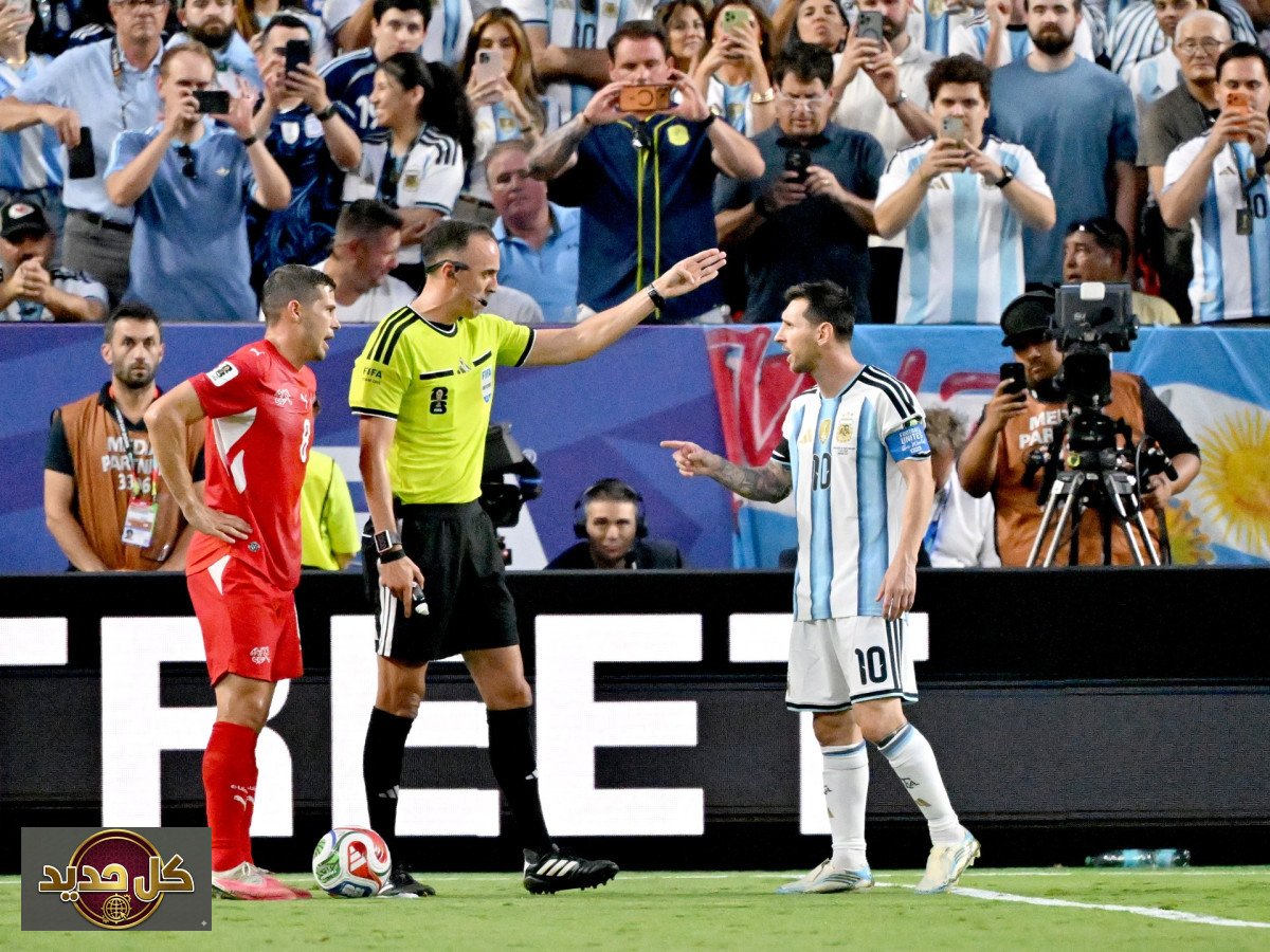 مشادة ميسي والحكم: "تحدث معي باحترام" في ربع نهائي كأس العالم 2026