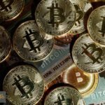 نزوح بتكوين يضرب الصناديق الأمريكية: 389.7 مليون دولار خسائر في أسبوع
