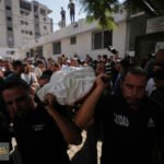 غارات غزة المتجددة: شهيد ومصابون يجددون انتهاك وقف إطلاق النار