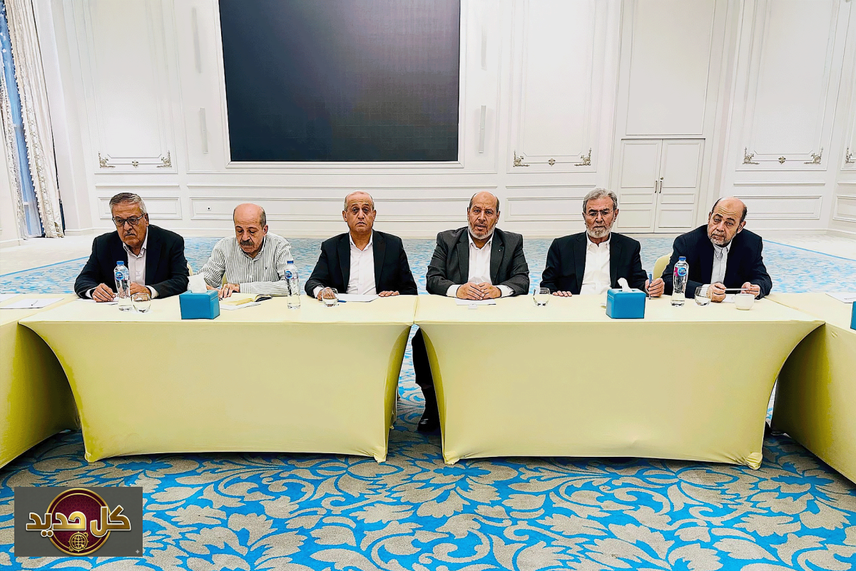 لقاء حماس دحلان بالقاهرة: أفق جديد أم تعقيدات لاتفاق غزة؟