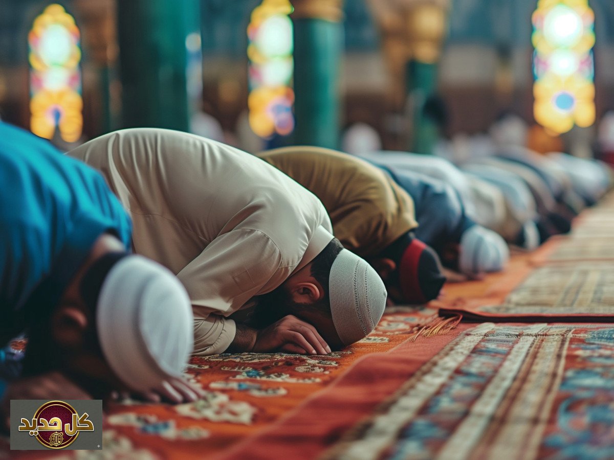 وفاة إمام أثناء الصلاة في قنا: السجدة الأخيرة تلتقطها كاميرا المراقبة