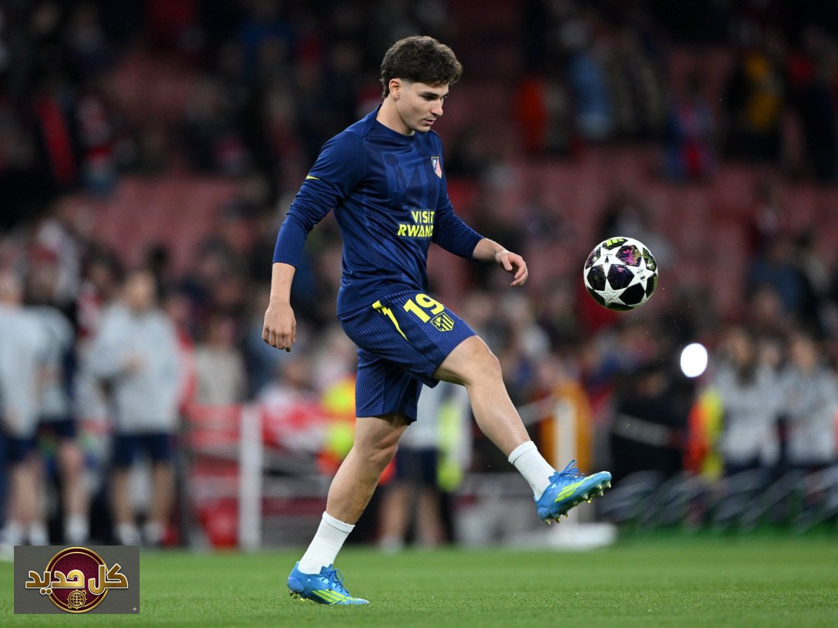 انتقال ألفاريز: الدوري الإنجليزي يلوح في الأفق بعد تلاشي حلم برشلونة