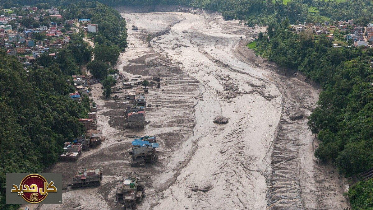 فيضانات نيبال: مشاهد مرعبة من الهيمالايا تجرف الجسور وتغرق المدن