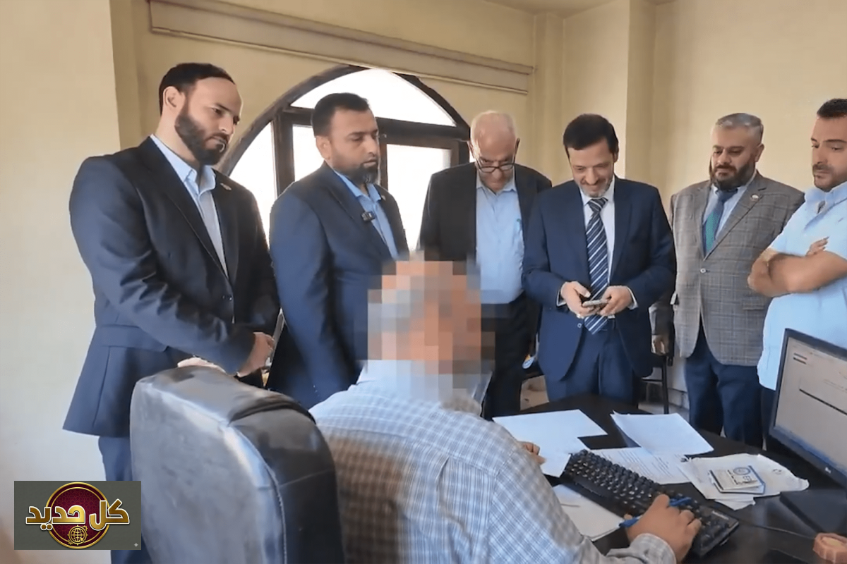 رواتب الموتى في سوريا: تفاصيل فضيحة الفساد التأميني بحلب